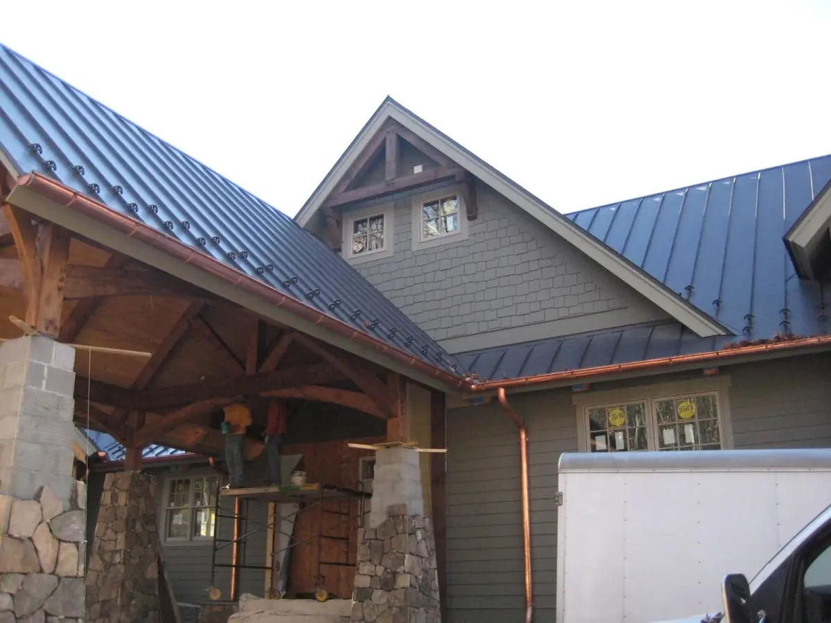 Craftsman Roofing team delivering quality roofing work in Grosse Ile